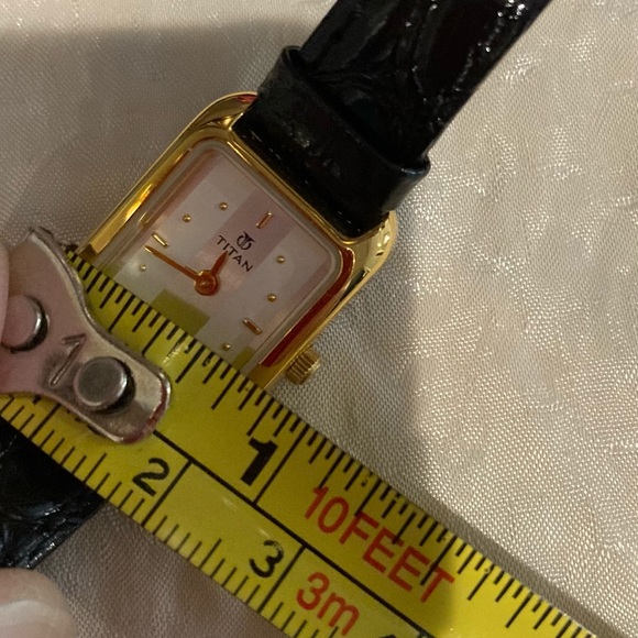 TITAN TANK WATCH. RECTANGULAR. DELICATE. BEAUTIFUL - Picture 5 of 14